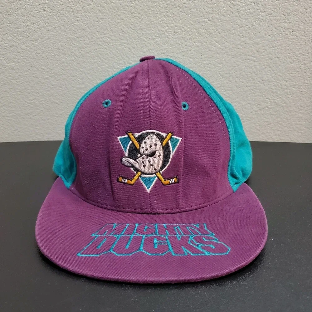 Vintage 90s Official Anaheim Mighty Ducks Velore Purple / Teal Snapback Hat RARE